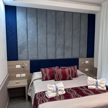 Regina Margherita Suite Наполи Екстериор снимка
