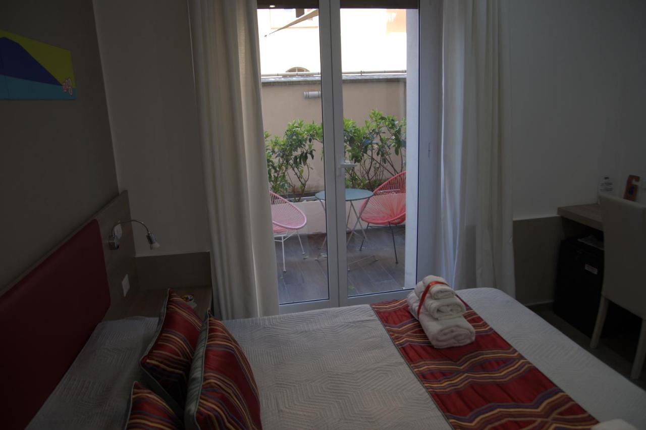 Regina Margherita Suite Наполи Екстериор снимка