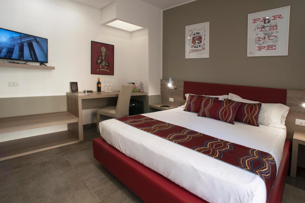 Regina Margherita Suite Наполи Екстериор снимка